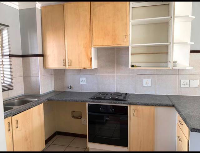 2 BEDROOM APARTMENT FOR SALE IN DIE HOEWES